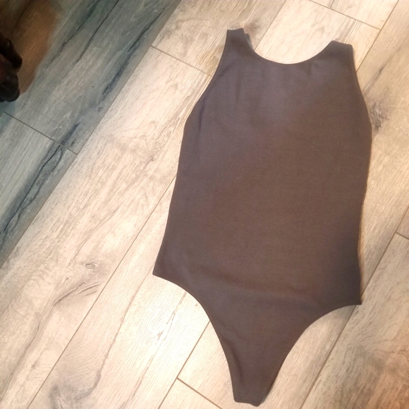 NWOT Wilfred Free Marie Cross-back, Thong Bodysuit Sz. Large. - Picture 4 of 7